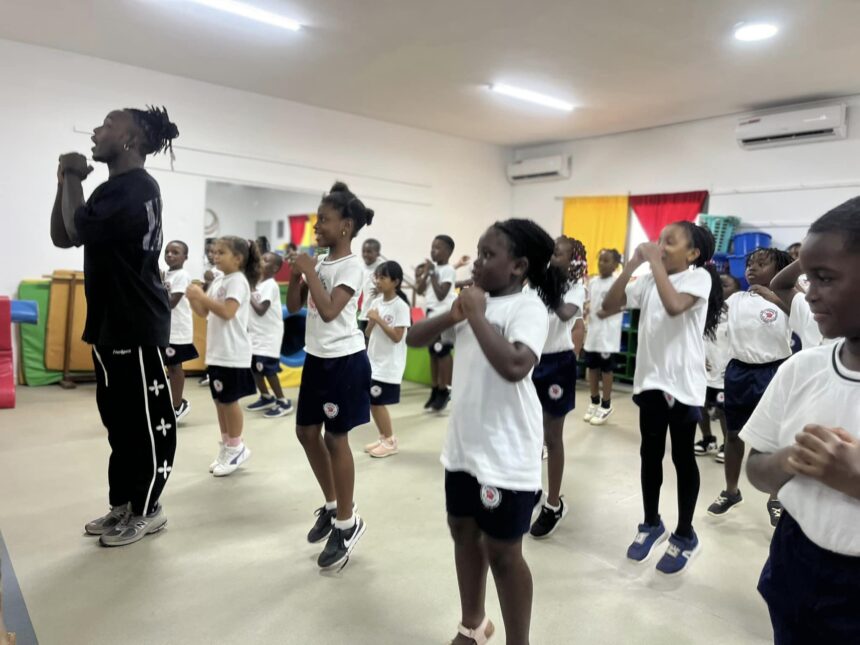 Visite du champion de « breakdanse »